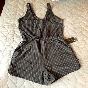 Mountain Hardware Railay Romper Short - grey w/ white pinstripe - NWT